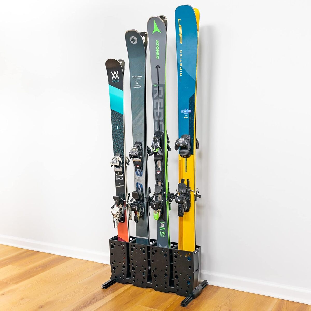 Test du porte-skis StoreYourBoard : optimal pour 4 paires larges