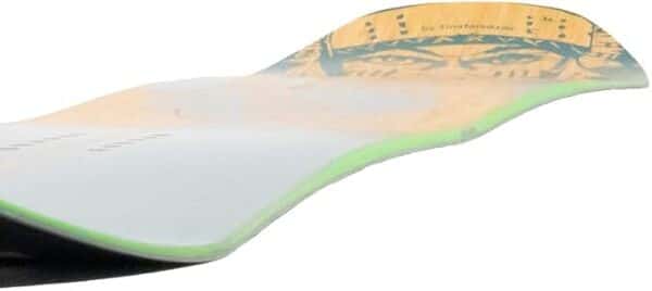 Snowboard All Mountain Waves 2020. Snow polyvalent Freestyle et Freeride. Fabriqué en bambu, hêtre et peuplier Dimensions : 152, 157 et 160 cm. Pour homme et femme.