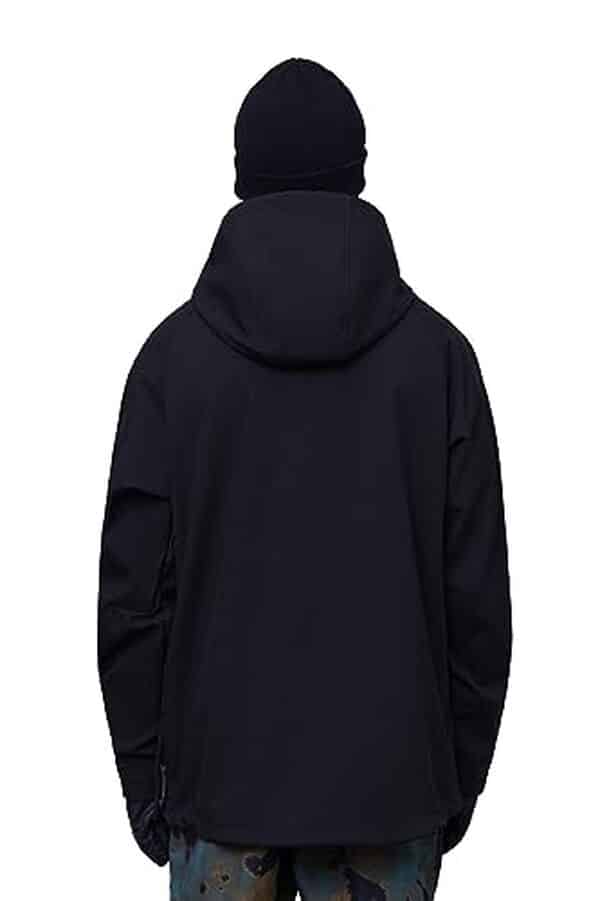 Découvrez notre test complet de la veste de ski imperméable 686 pour homme en noir et xL. Alliez style et performance sur les pistes grâce à cette veste incontournable.