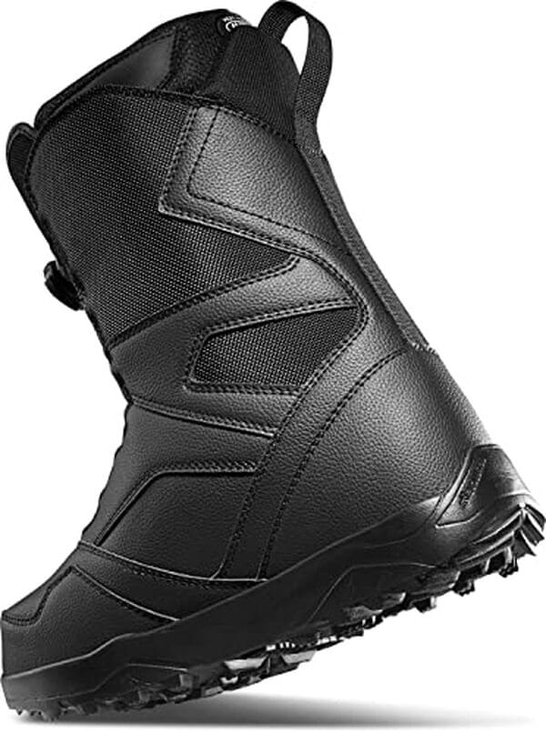 Découvrez notre évaluation complète des bottes de snowboard 32 STW Double BOA en noir, pointure 40 : confort, performance et ajustement parfait au rendez-vous pour des sessions inoubliables sur la neige.