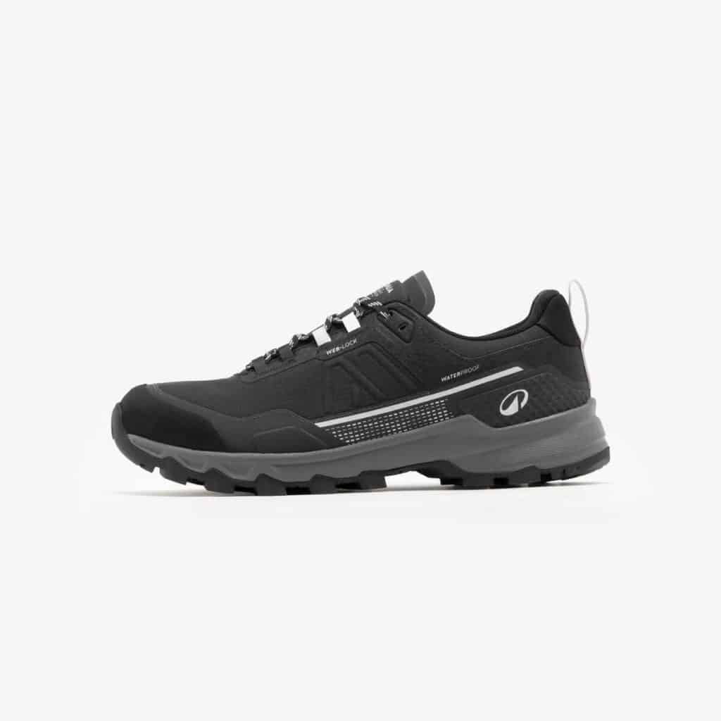 Test des chaussures de randonnée imperméables Decathlon MH500 Light noir