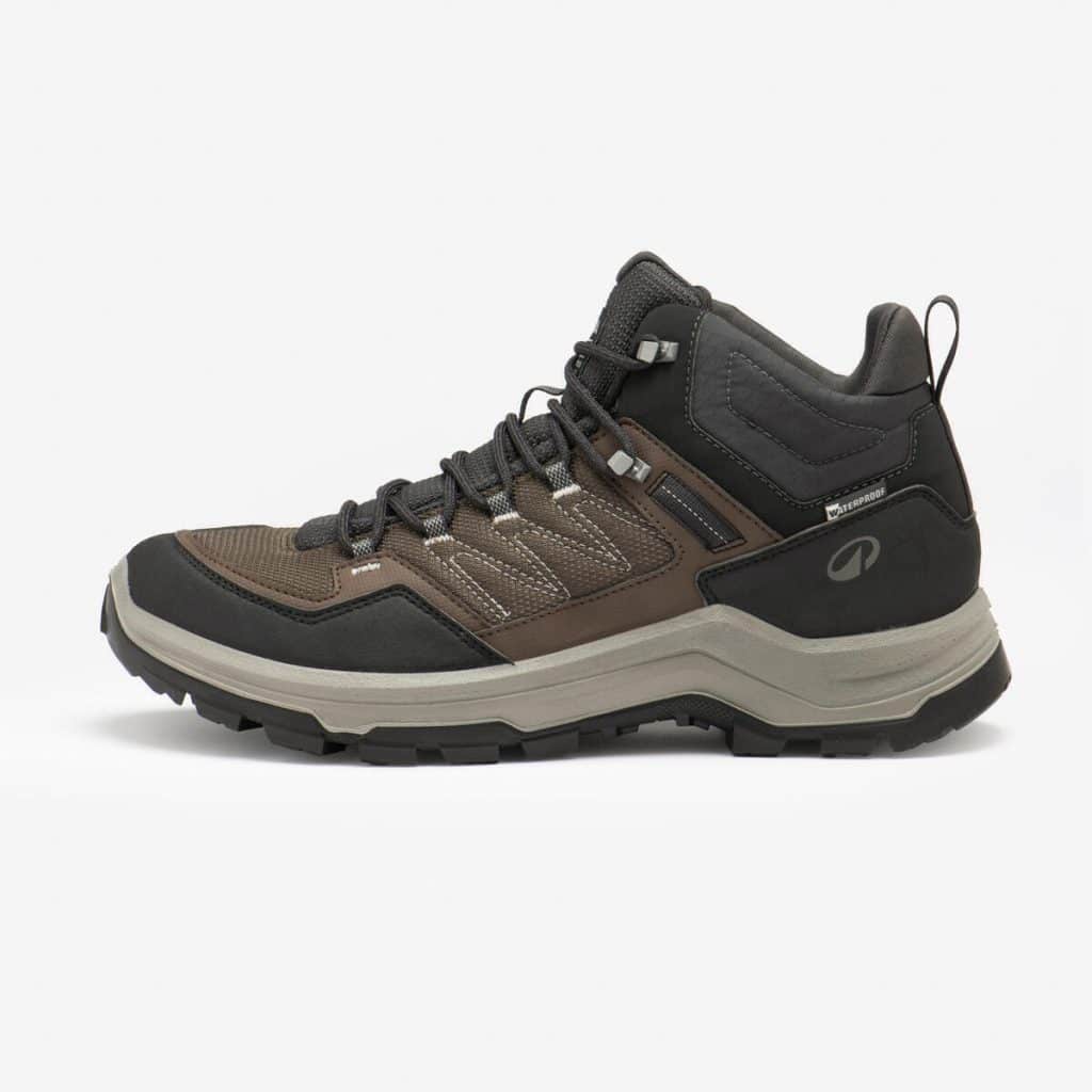 Test des chaussures de randonnée imperméables homme Decathlon MH100 marron