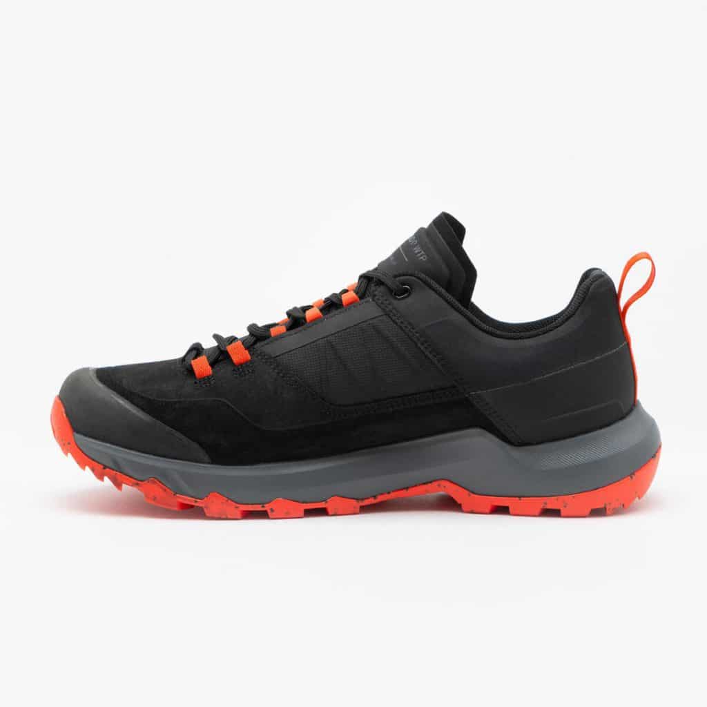 Test des chaussures de randonnée imperméables Decathlon MH500